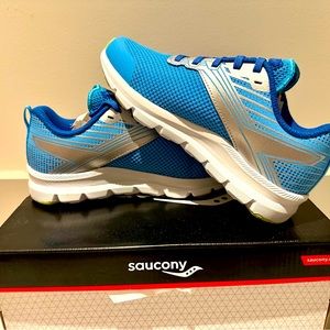 BRAND NEW! Saucony Axon Blue/Silver Size 2.5. Never worn. In box.